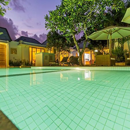 Villa Frangi サヌール 外观 照片